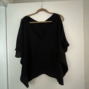 Black vneck blouse
